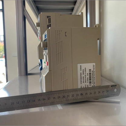 240V Single Phase Variable Frequency Compact Drive Inverter VSD VFD 1.5kw 2HP