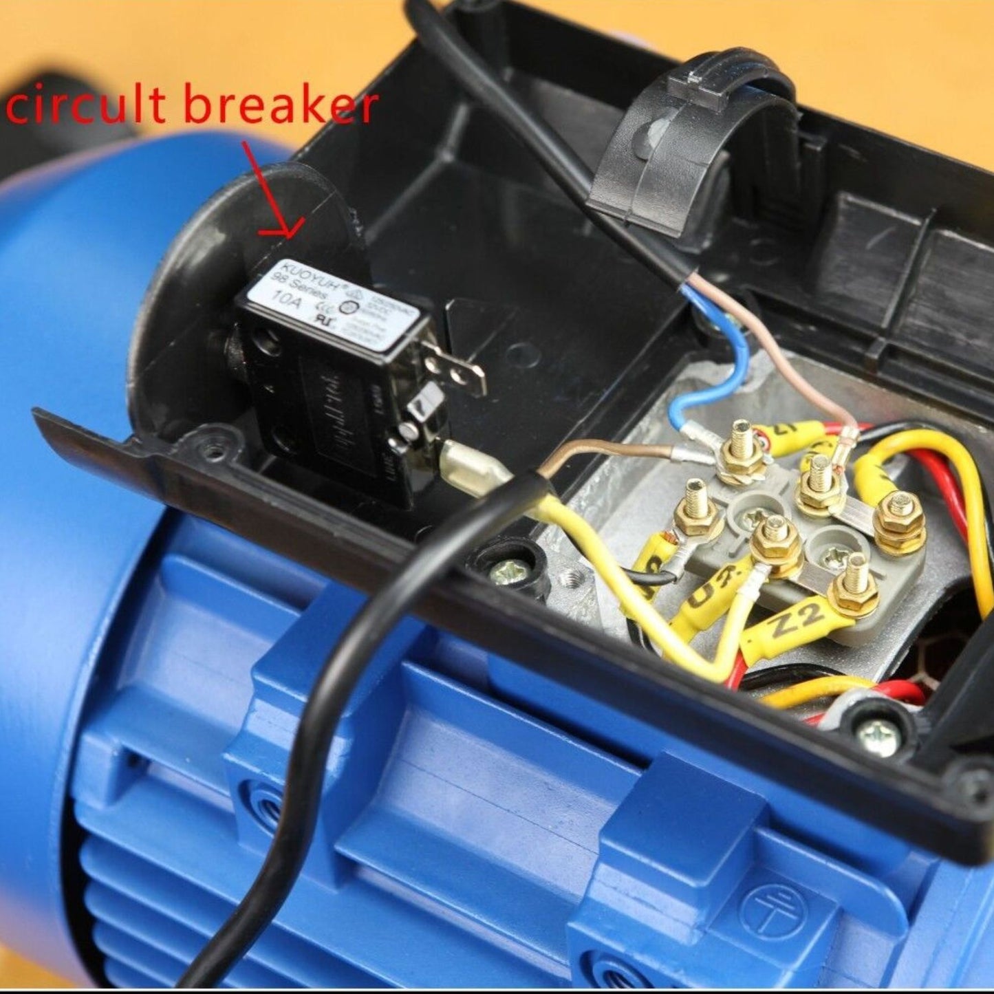 Single Phase B5 2.2kw 3HP 2800rpm Molnar Flange Mounted Motor 240v Reversible CSCR Shaft 24mm